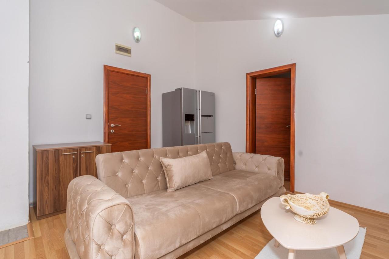 Apartman Sara Bar Exterior foto
